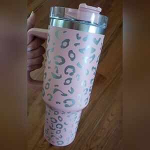 40 oz handle tumbler pink engraved cheetah print
